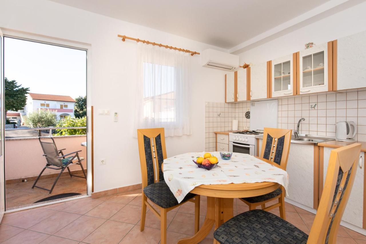 1-Bedroom Apartment In Krk - Steps From The Beach! Krk Town Exteriér fotografie
