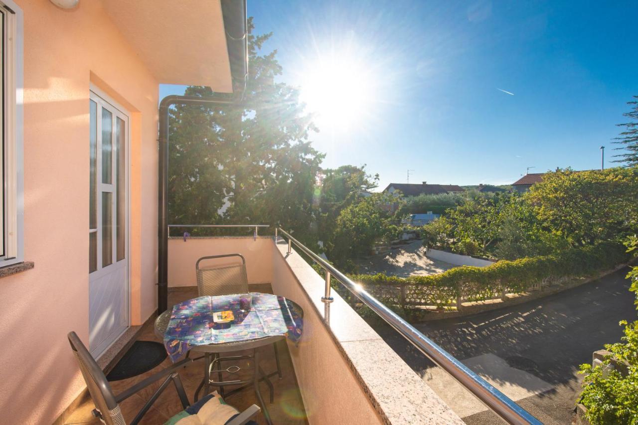 1-Bedroom Apartment In Krk - Steps From The Beach! Krk Town Exteriér fotografie